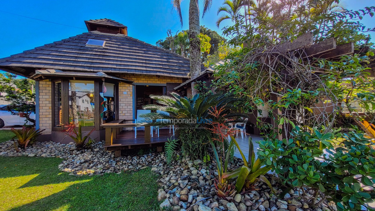 Casa para aluguel de temporada em São Francisco do Sul (Itaguaçu)