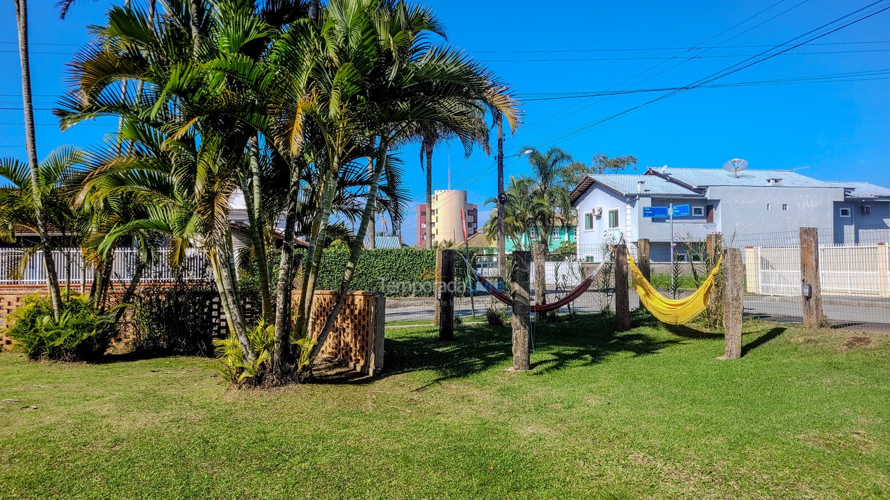 Casa para aluguel de temporada em São Francisco do Sul (Itaguaçu)