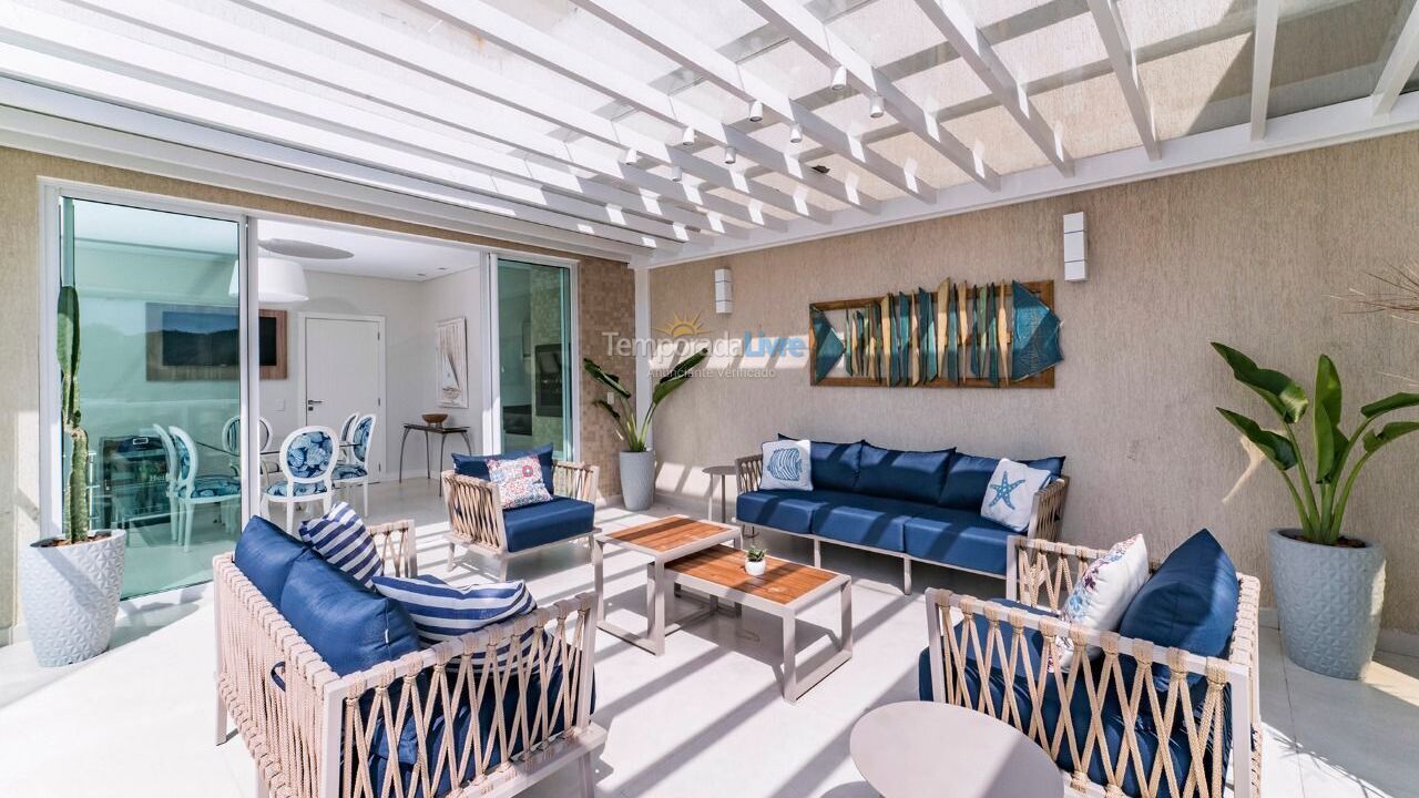 Apartment for vacation rental in Bombinhas (Canto Grande)