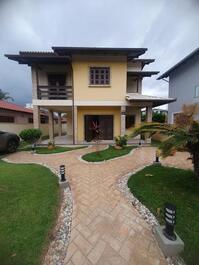 Acogedora casa para 8 personas a 500m de la playa