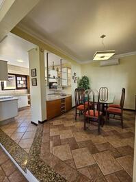 Acogedora casa para 8 personas a 500m de la playa