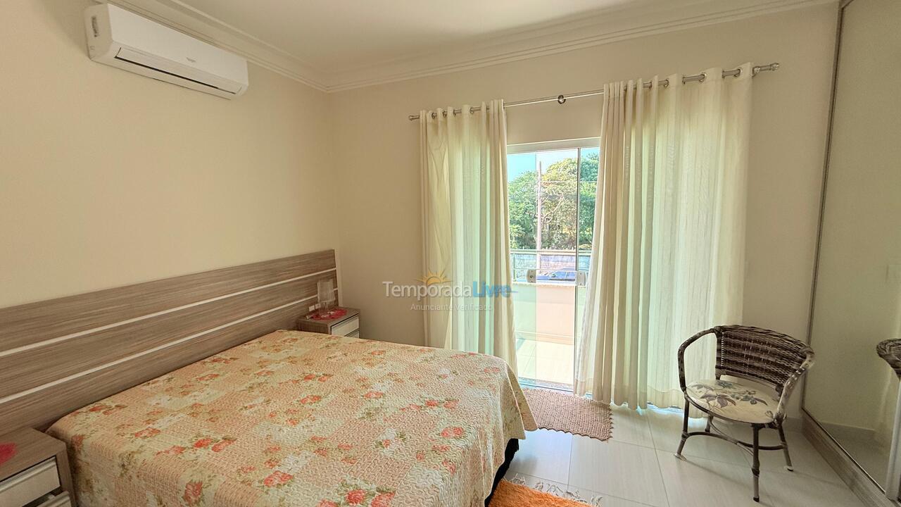 Casa para aluguel de temporada em Bombinhas (Canto Grande)