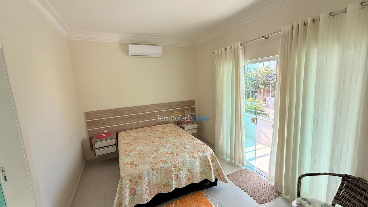 Casa para aluguel de temporada em Bombinhas (Canto Grande)