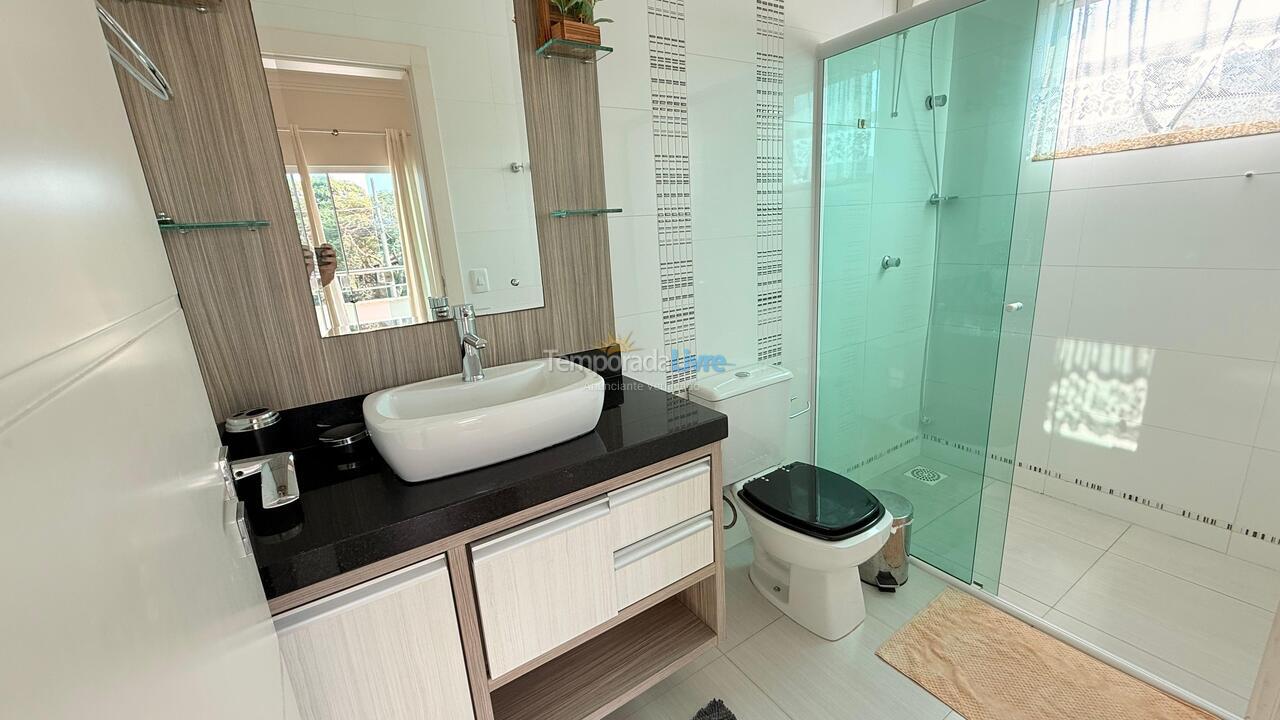 Casa para aluguel de temporada em Bombinhas (Canto Grande)