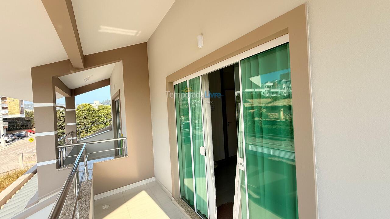 Casa para aluguel de temporada em Bombinhas (Canto Grande)