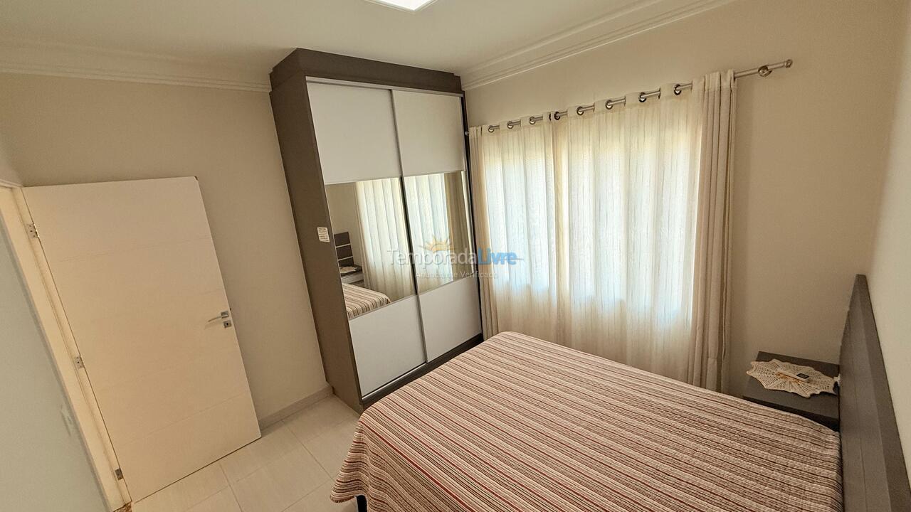 Casa para aluguel de temporada em Bombinhas (Canto Grande)