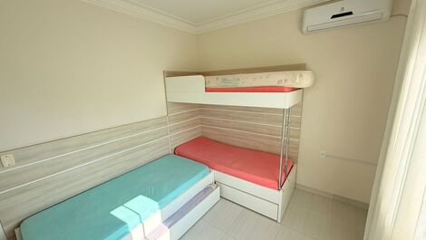 Casa Espaçosa à 400m da Praia de Mariscal