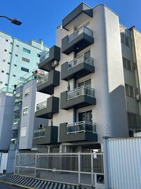 GREAT 3 BEDROOMS VERY CLOSE TO THE SEA