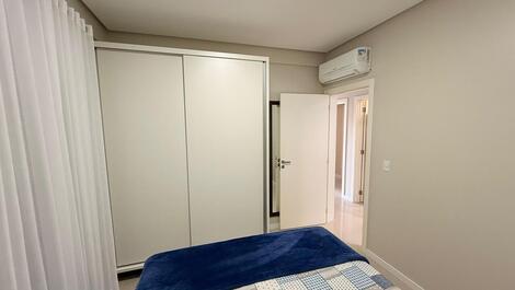 Amplio apartamento a 200m de la playa Mariscal