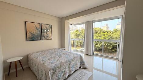 Amplio apartamento a 200m de la playa Mariscal