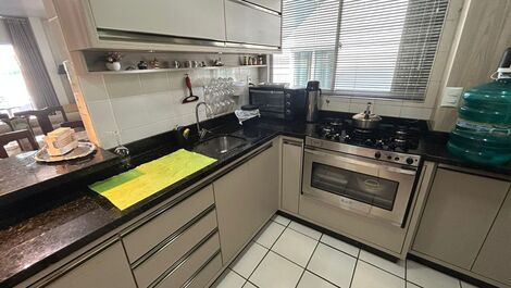 GREAT 3 BEDROOMS VERY CLOSE TO THE SEA