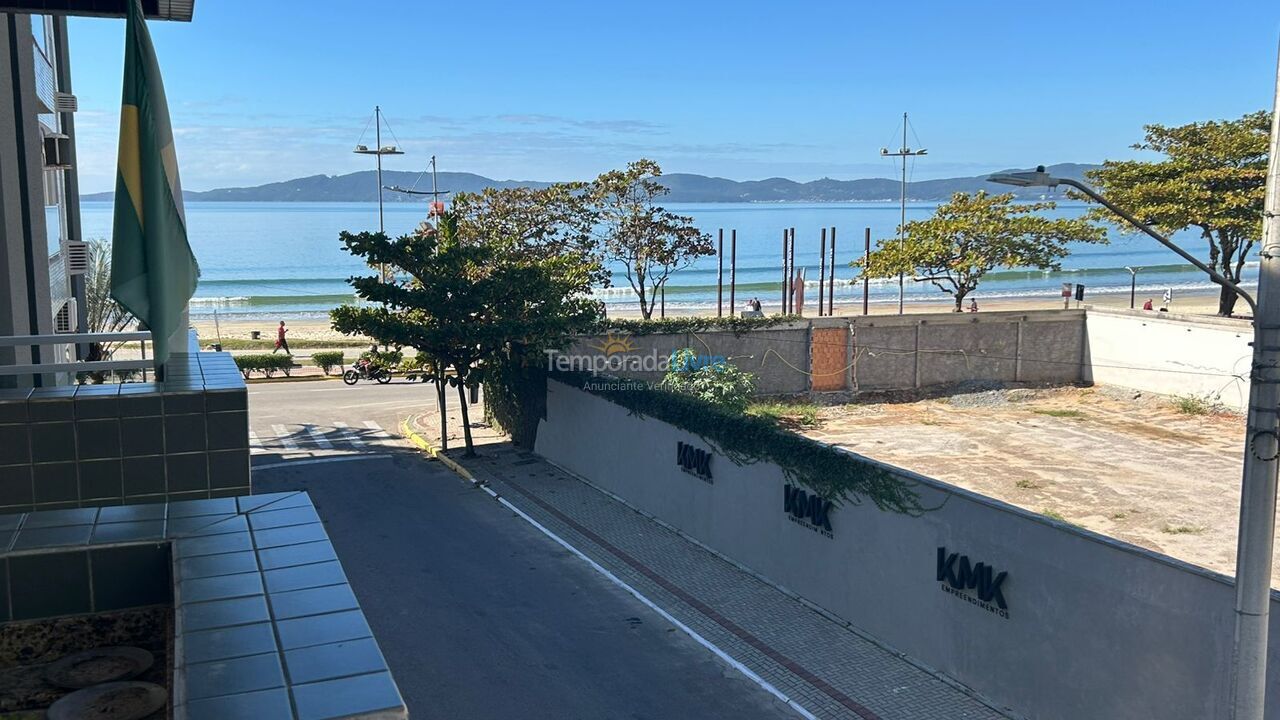 Apartment for vacation rental in Itapema (Centro)