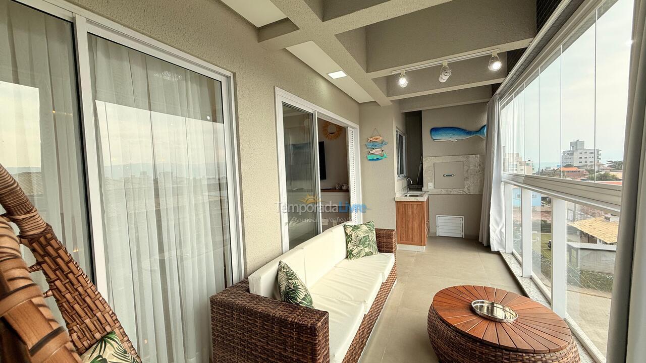 Apartamento para aluguel de temporada em Bombinhas (Canto Grande)