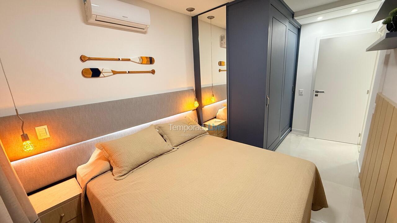 Apartamento para aluguel de temporada em Bombinhas (Canto Grande)