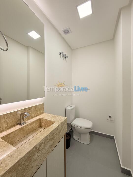 Apartamento para aluguel de temporada em Bombinhas (Canto Grande)