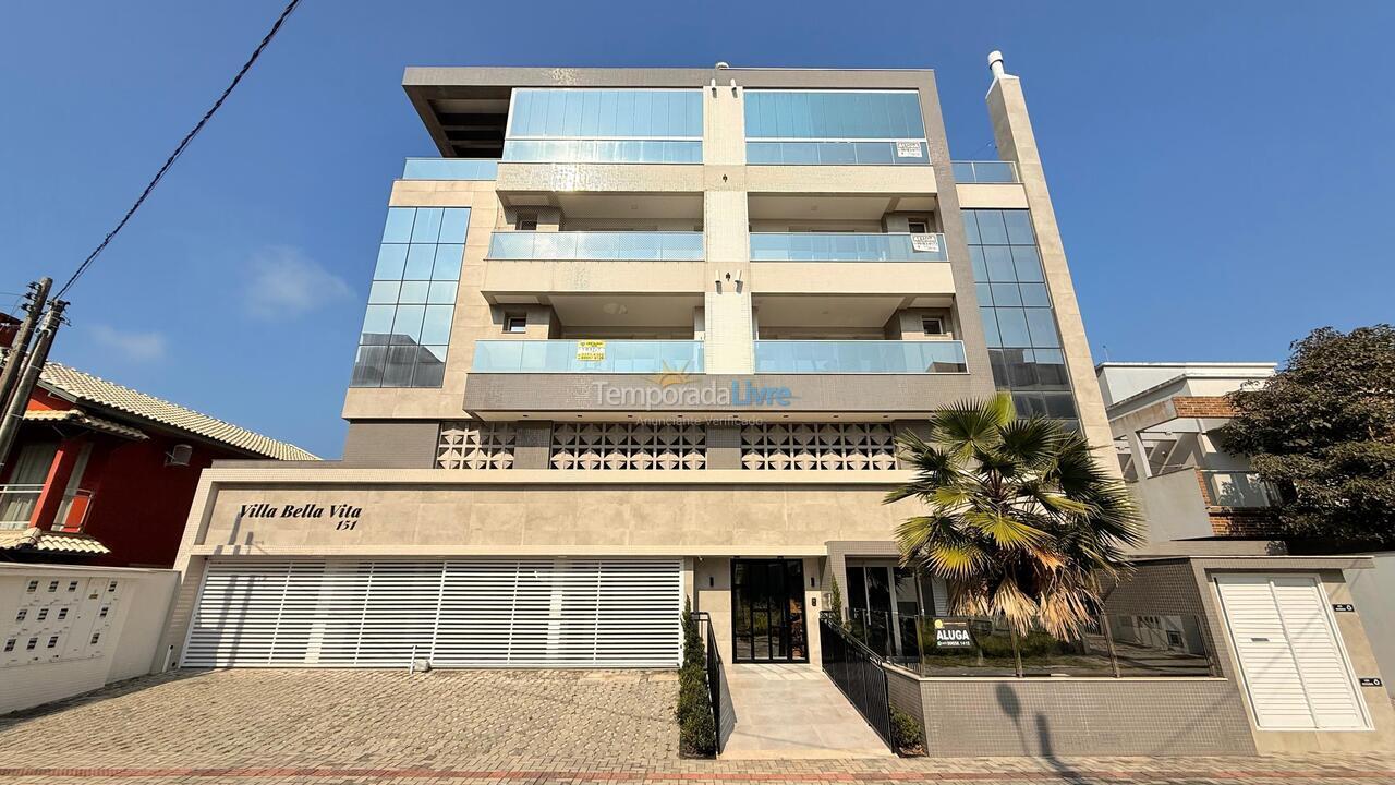 Apartamento para aluguel de temporada em Bombinhas (Canto Grande)