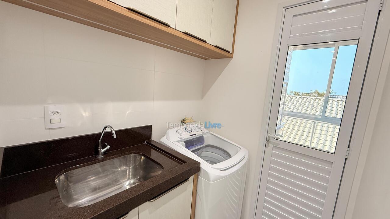 Apartamento para aluguel de temporada em Bombinhas (Canto Grande)