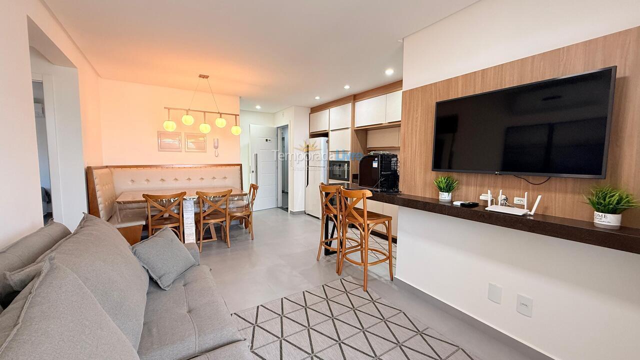 Apartamento para aluguel de temporada em Bombinhas (Canto Grande)