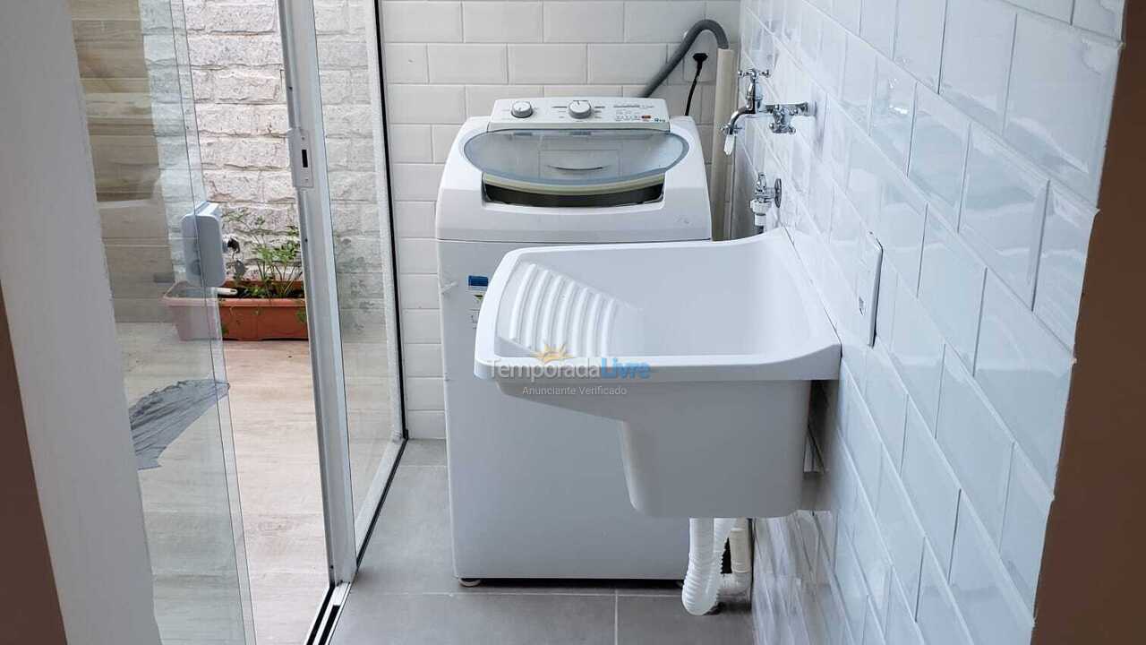 Apartamento para aluguel de temporada em Bombinhas (Canto Grande)