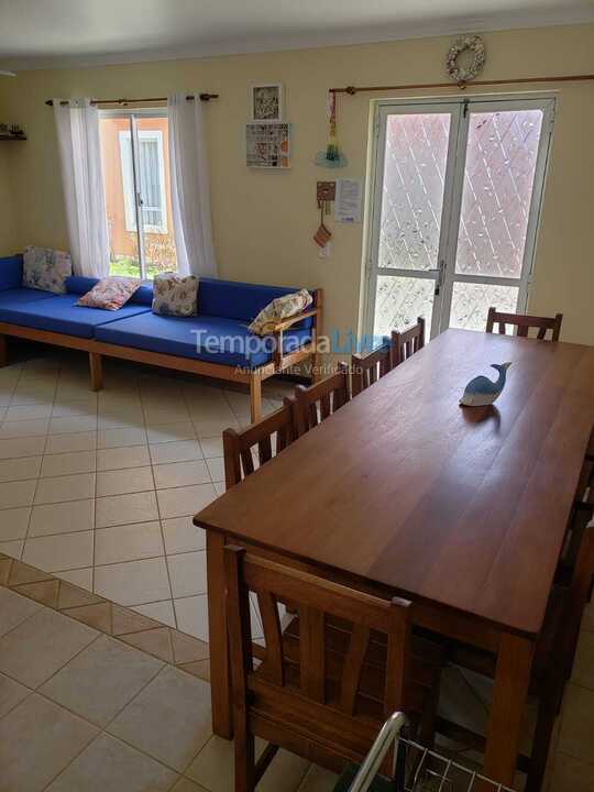 Apartamento para aluguel de temporada em Bombinhas (Canto Grande)