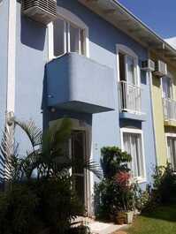 Sobrado Espaçoso à 220m da Praia do Mariscal