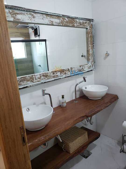 Apartamento para aluguel de temporada em Bombinhas (Canto Grande)