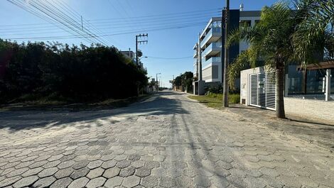 Amplio apartamento a 80m de la playa Mariscal