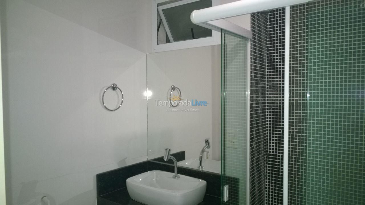 Apartamento para aluguel de temporada em Bombinhas (Canto Grande)