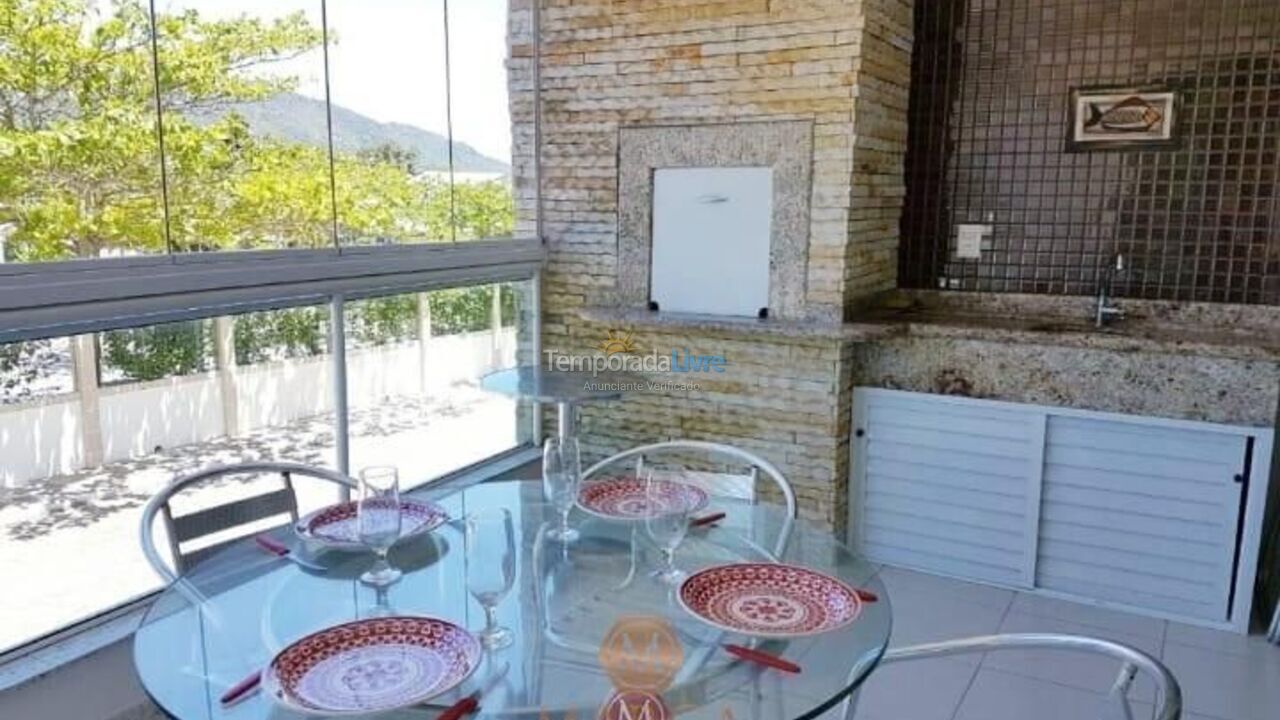 Apartamento para aluguel de temporada em Bombinhas (Canto Grande)