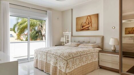 Casa de altíssimo padrão para Temporada em Jurerê