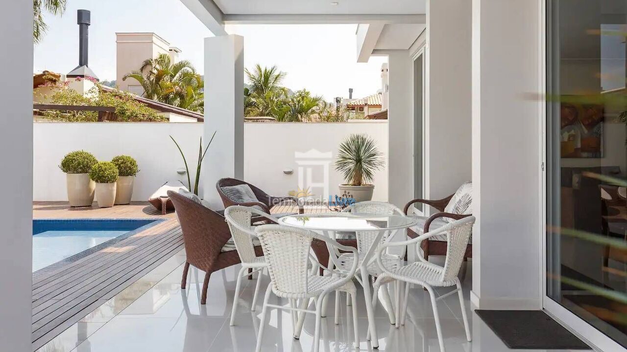 Casa para aluguel de temporada em Florianopolis (Jurerê Internacional)