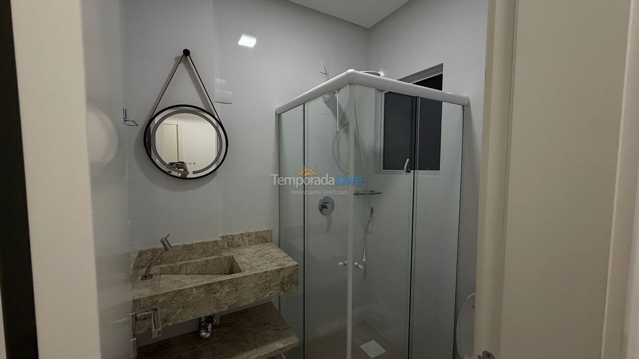 Apartamento para aluguel de temporada em Bombinhas (Canto Grande)