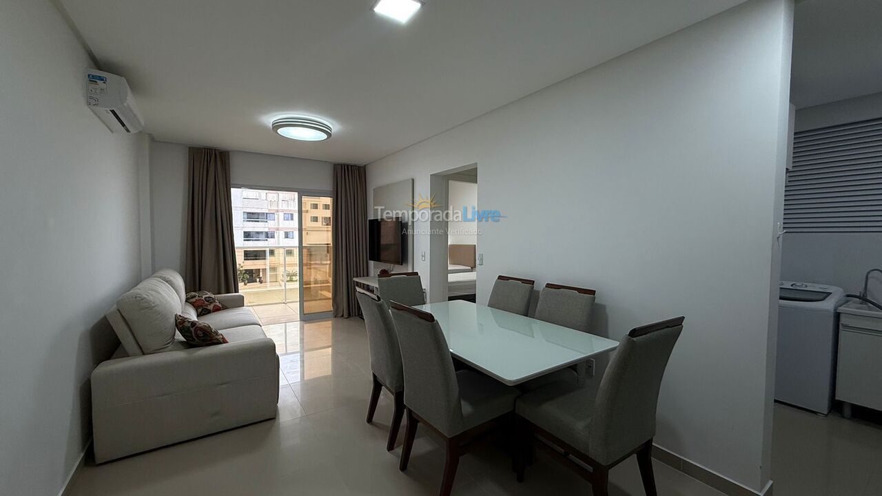 Apartamento para aluguel de temporada em Bombinhas (Canto Grande)