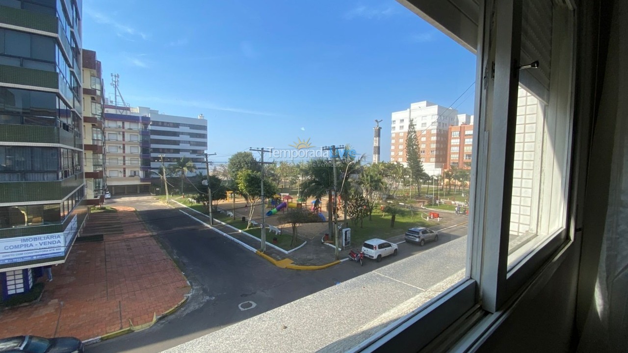 Apartamento para aluguel de temporada em Capão da Canoa (Centro)