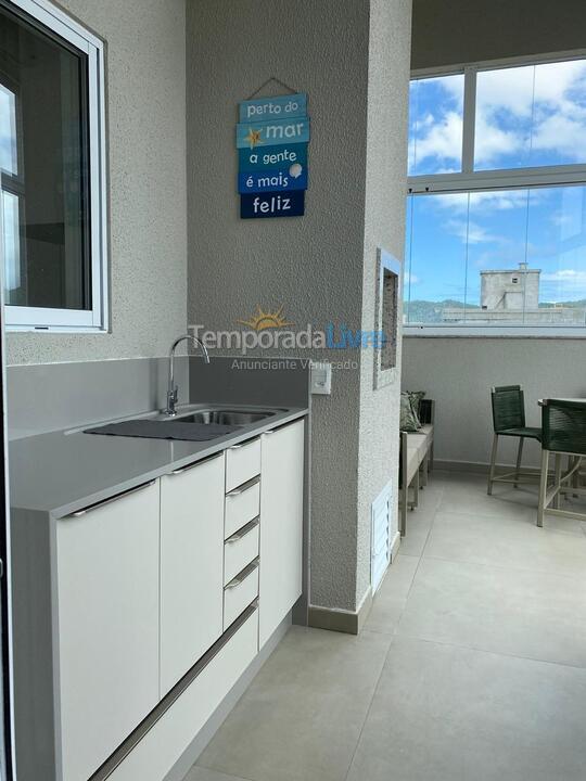 Apartamento para aluguel de temporada em Bombinhas (Canto Grande)