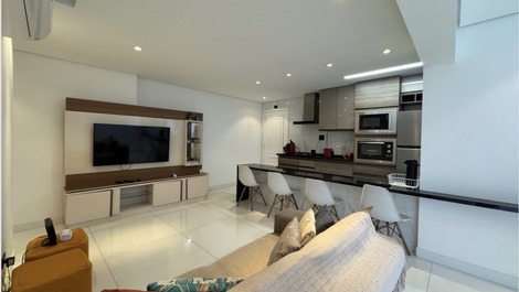 Beautiful Apartment in Pitangueiras, 100 meters from the beach