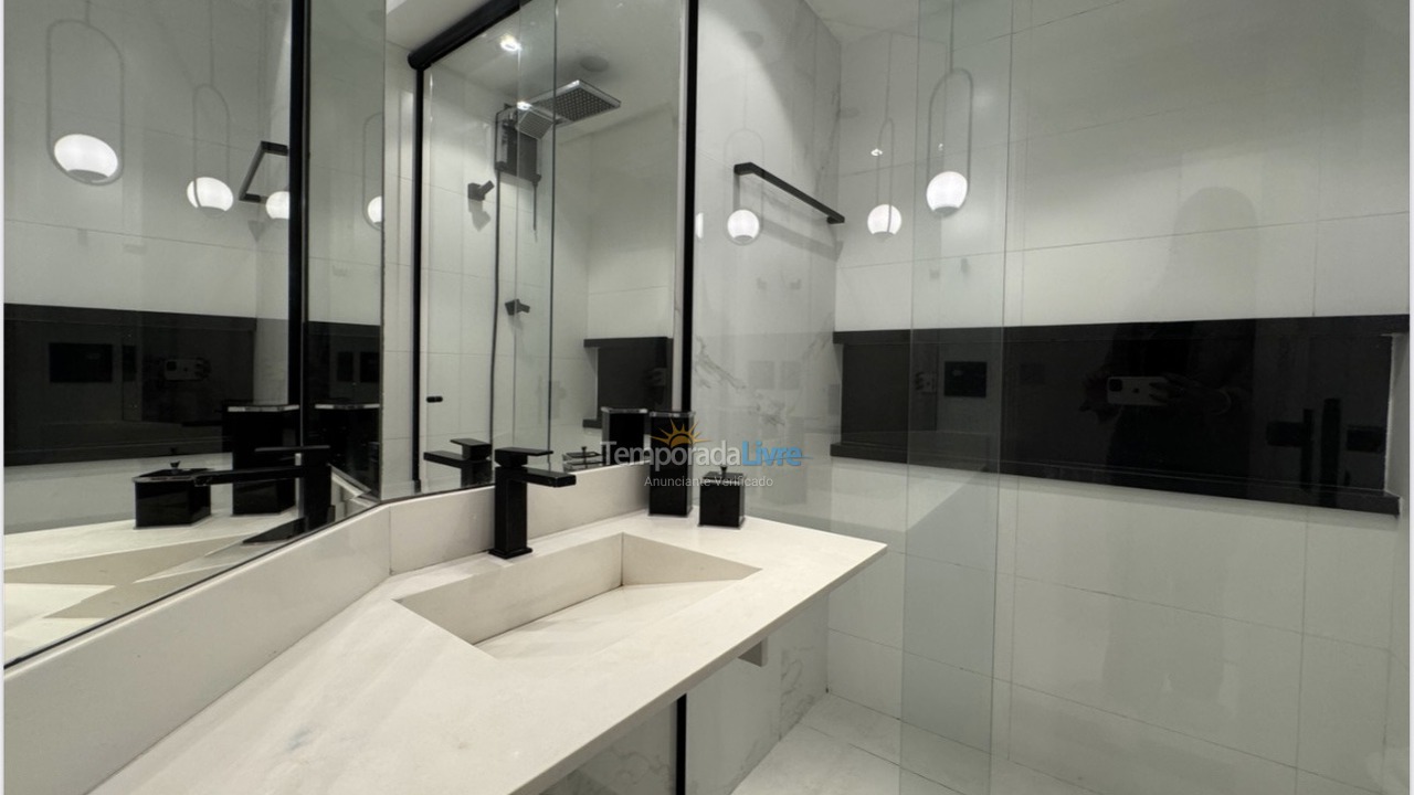 Apartment for vacation rental in Guarujá (Pitangueiras)