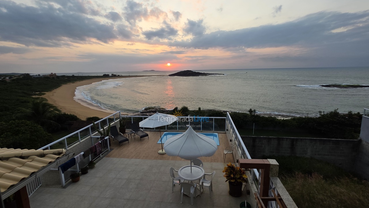 Casa para aluguel de temporada em Guarapari (Setiba)