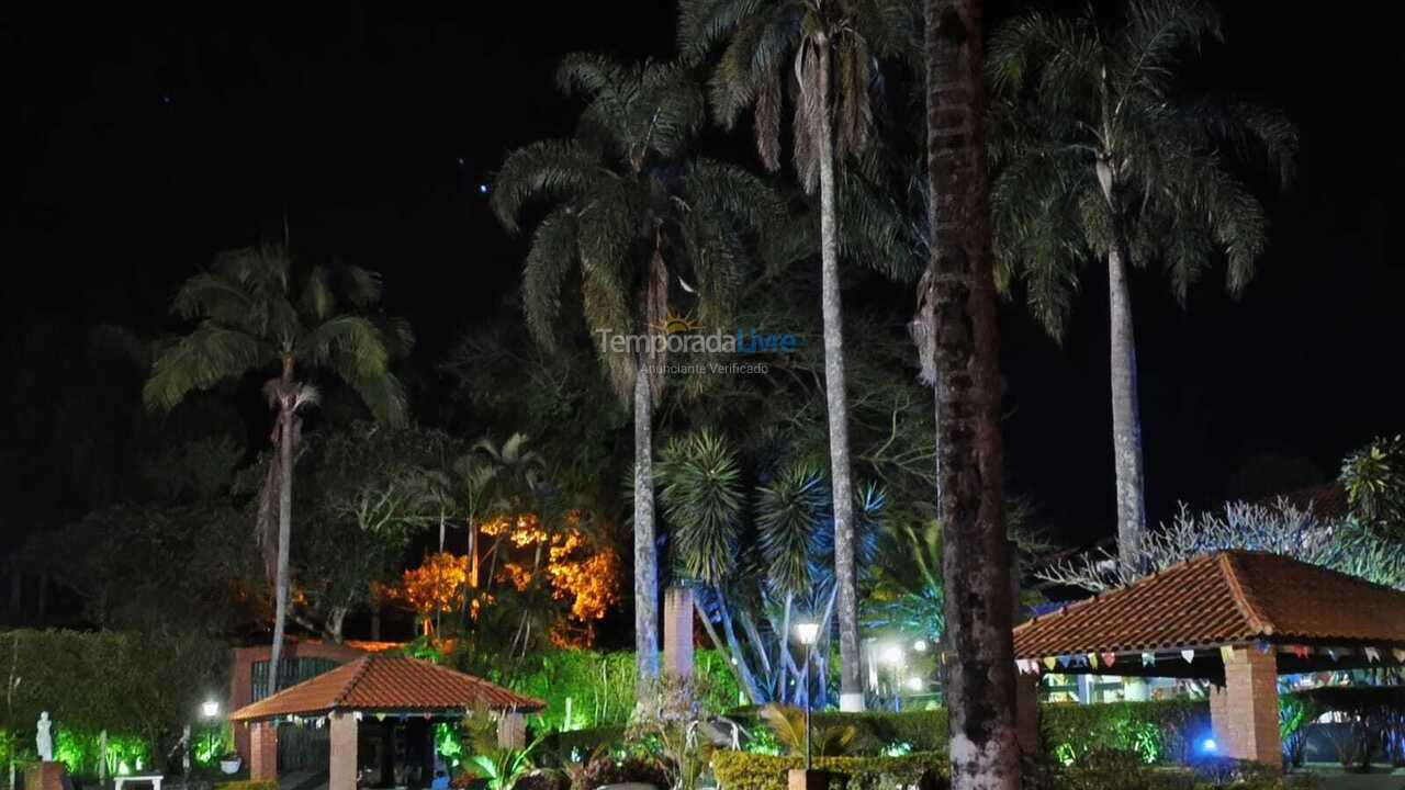 Granja para alquiler de vacaciones em Ibiúna (Condominio West Lake)