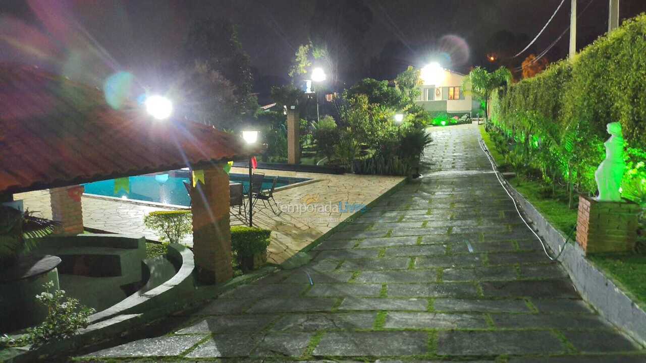 Granja para alquiler de vacaciones em Ibiúna (Condominio West Lake)