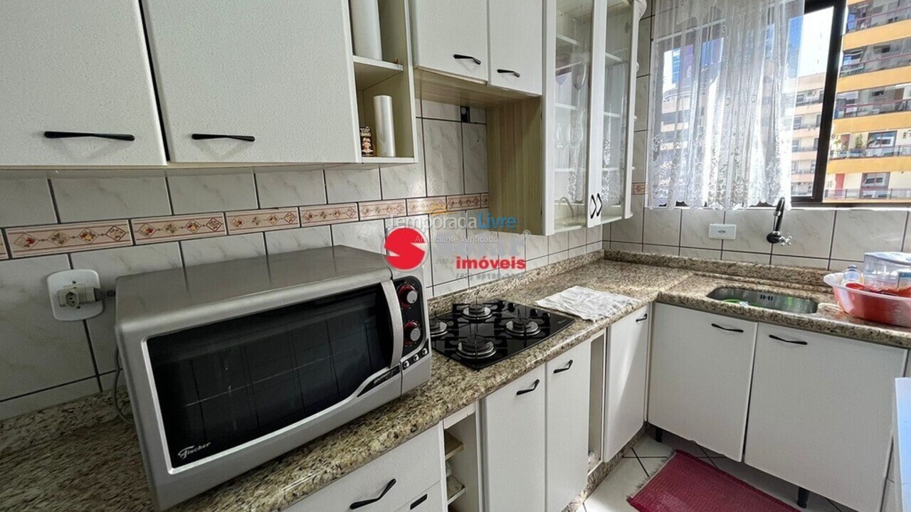 Apartamento para alquiler de vacaciones em Itapema (Meia Praia)