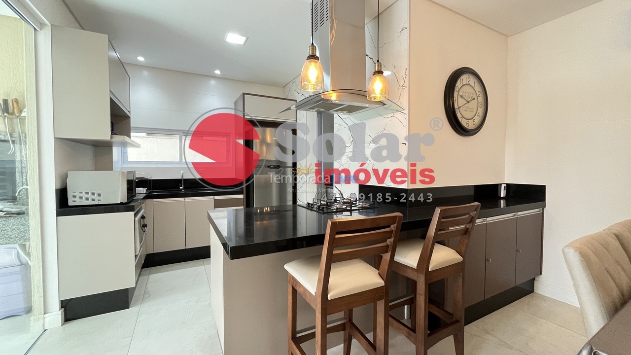 Apartamento para aluguel de temporada em Itapema (Meia Praia)