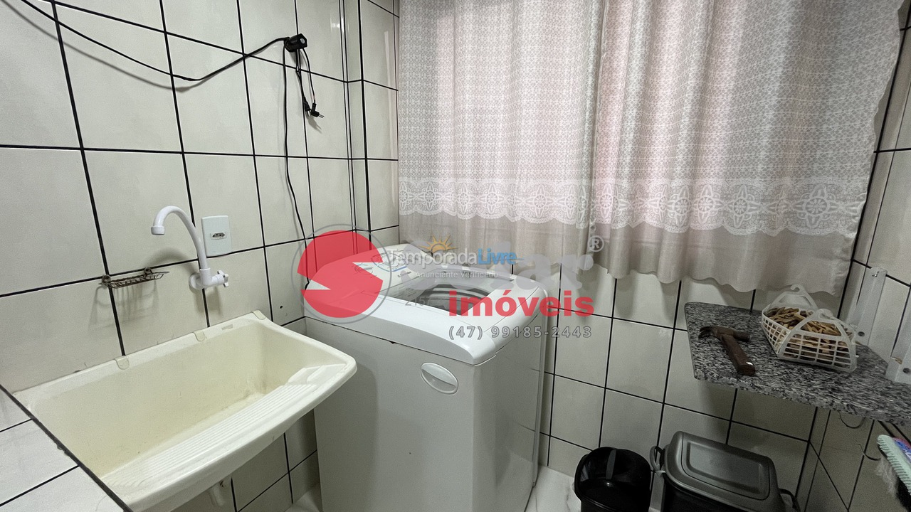 Apartment for vacation rental in Itapema (Meia Praia)