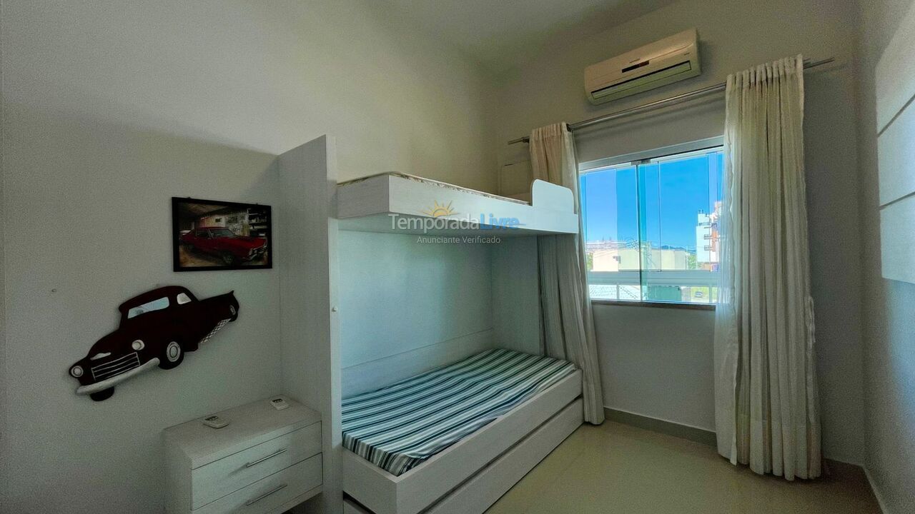 Apartment for vacation rental in Bombinhas (Mariscal)