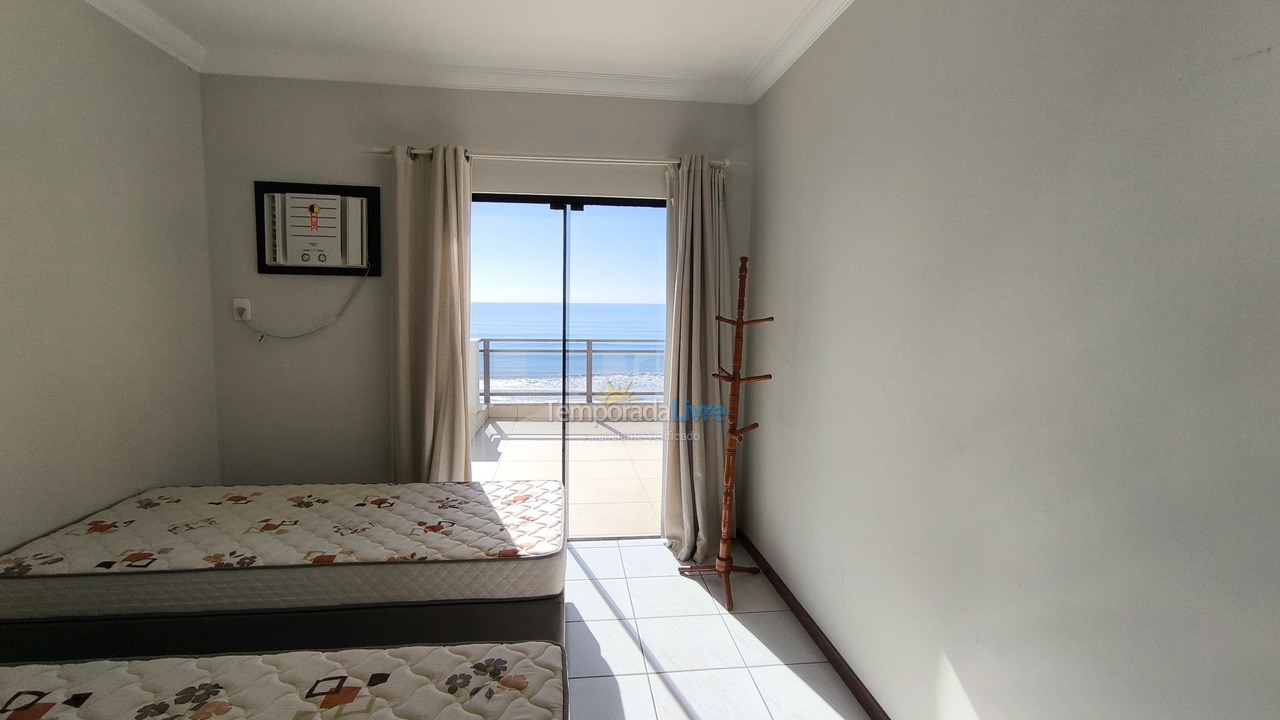 House for vacation rental in Itapema (Meia Praia)