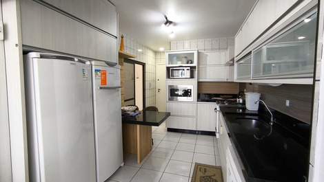 3-bedroom penthouse apartment, seafront