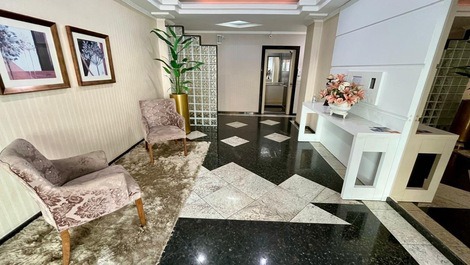 APARTMENT IN MEIA PRAIA SEA VIEW