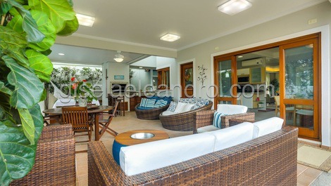 Incrivel casa em Jurere In com 5 suites