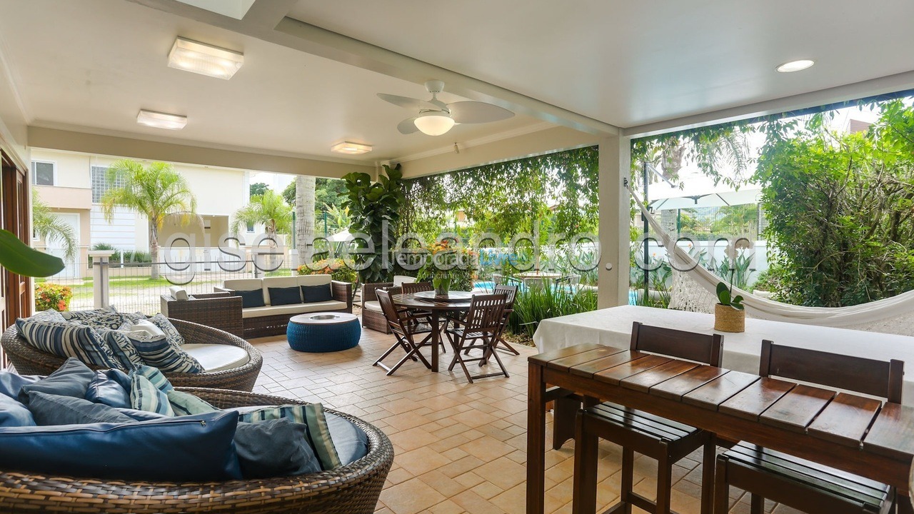Casa para aluguel de temporada em Florianopolis (Jurerê Internacional)