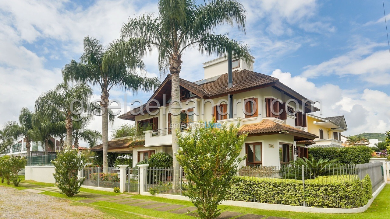 Casa para aluguel de temporada em Florianopolis (Jurerê Internacional)